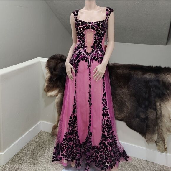 Stunning Silk Purple Gradient Glitter Floral Beaded & Sequined Gown - Picture 1 of 16